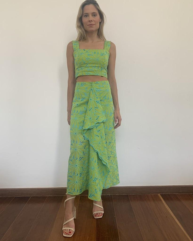 Saia  midi Flor BY Wear laise verde BY WEAR