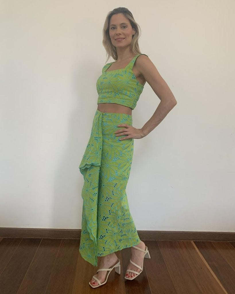 Saia  midi Flor BY Wear laise verde BY WEAR