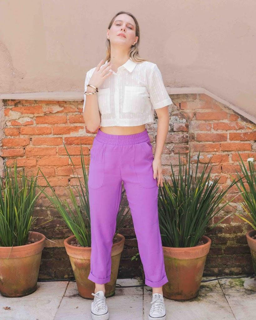 Calça jogger Monica BY Wear barra italiana e bolsos lavanda BY WEAR