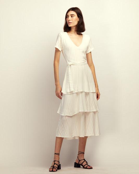 vestido midi camila 2 BY Wear babados off white BY WEAR