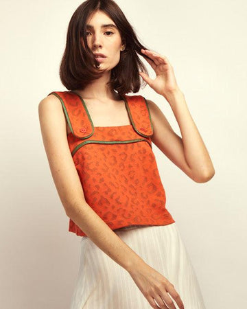 Blusa cropped Jaque BY Wear onça laranja BY WEAR