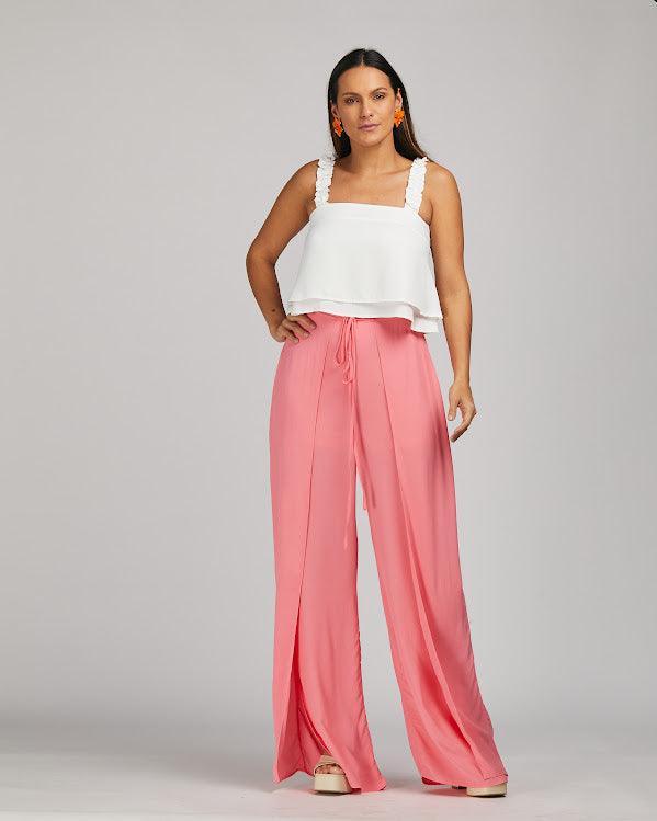 Calça wide leg Julia BY Wear frente transpassada chiclete BY WEAR