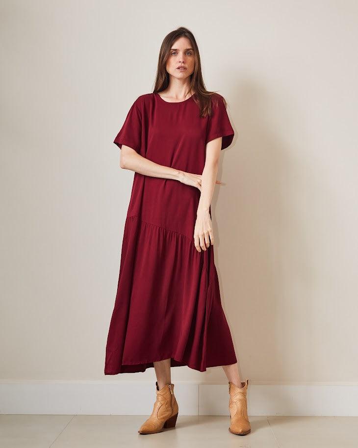 Vestido longo Amelia BY Wear amplo VINHO BY WEAR