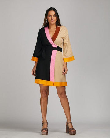 Vestido curto Kika BY Wear kimono color preto BY WEAR